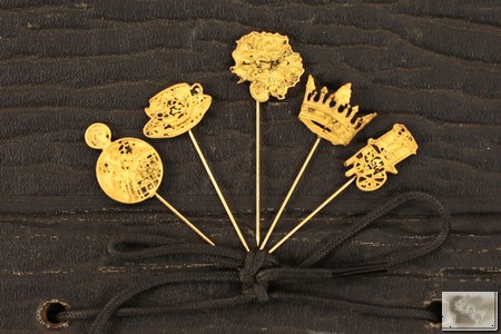 Prima Marketing Inc. - Metal Pin- Tea Thyme